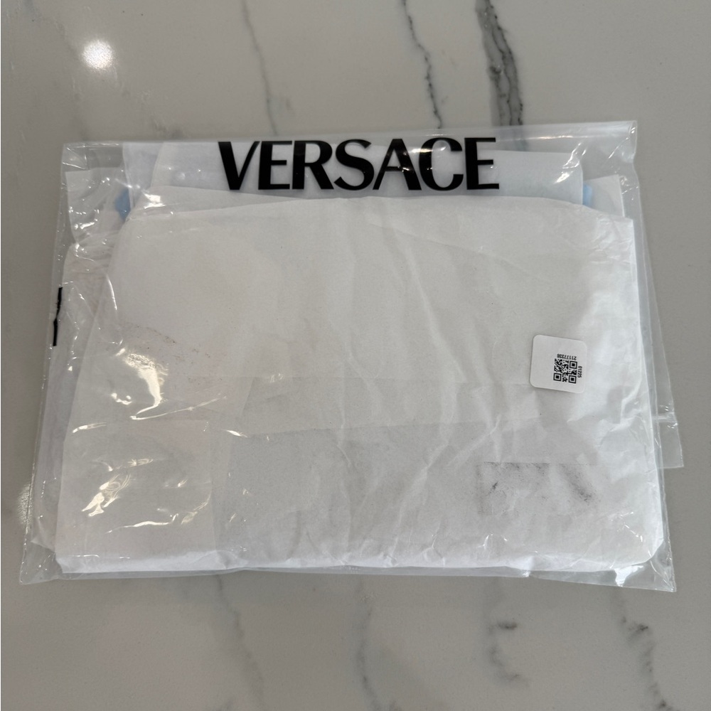 Versace Safety Pin Logo T Shirt - Picture 6 of 7